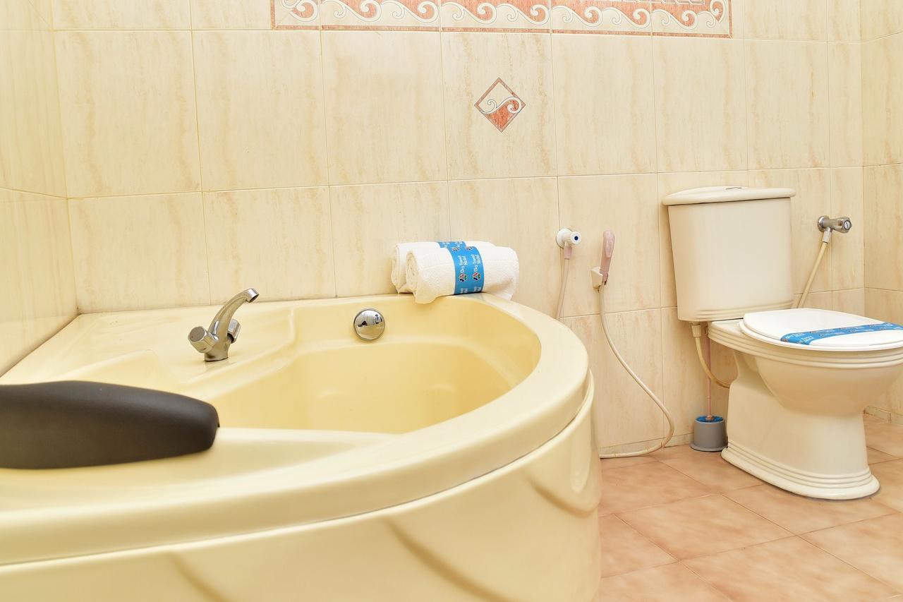 Sky Transit Hotel Katunayaka Kültér fotó